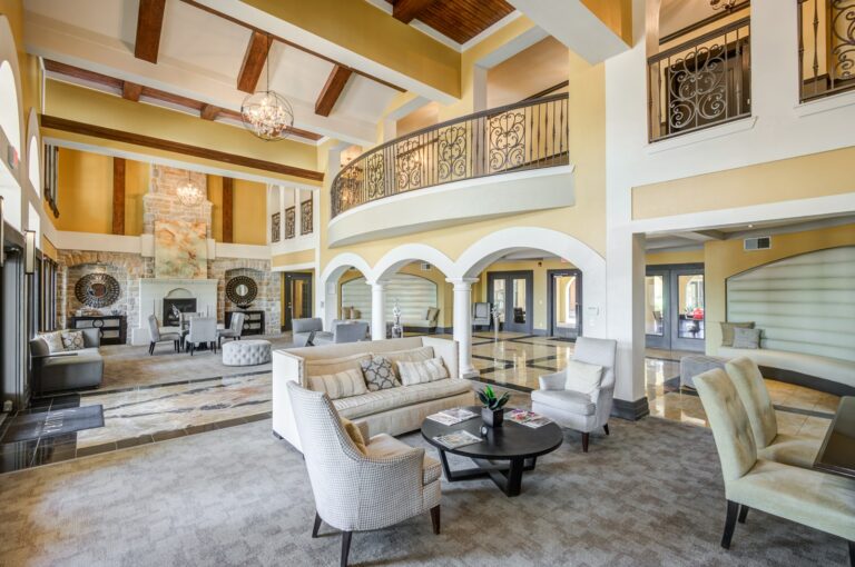 Elevate your lifestyle at the Allura las Colinas clubhouse.